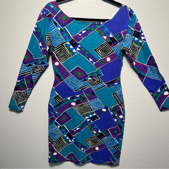 Vintage Geometric Colorful 90’s Dress in Blue and Purple - Picture 17 of 17